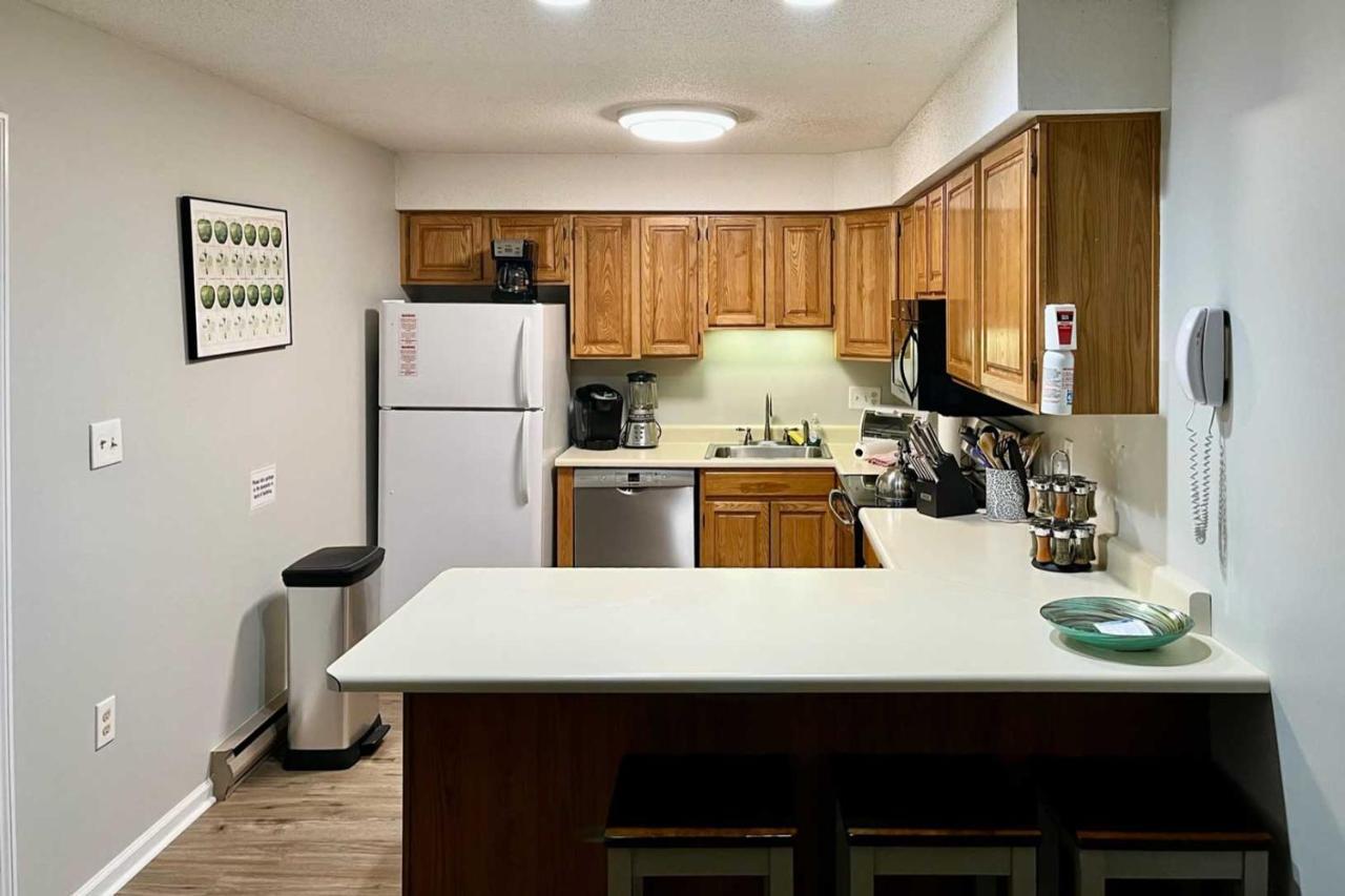 Lincoln Condo With Views, Pool, Hot Tub And Balcony! エクステリア 写真