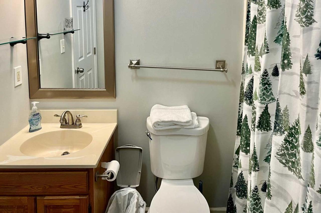 Lincoln Condo With Views, Pool, Hot Tub And Balcony! エクステリア 写真